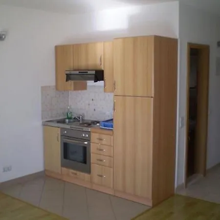 Appartamento In With Sea View, Balcony, Air Conditioning, Wifi 5060-3 Duće